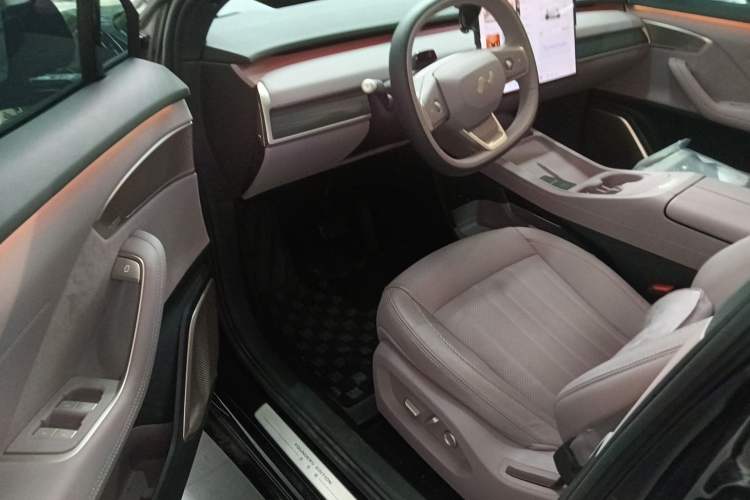 Used ONVO L60 2024 60 kWh Rear-Drive Version Driver Seat