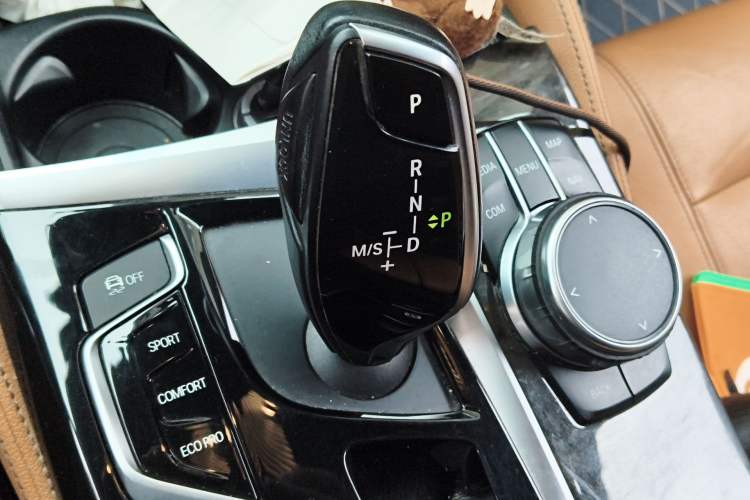 Used BMW 5 Series 2018 Restyled 530Li Leading Edition M Sport Package