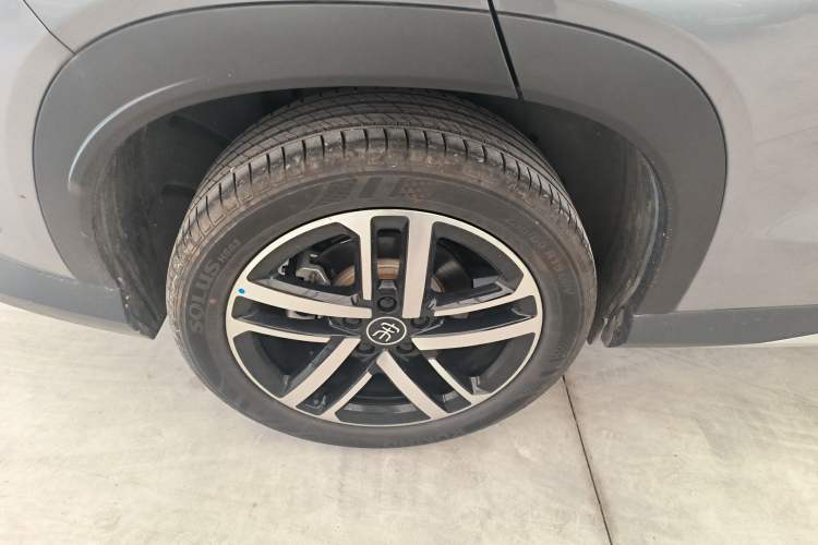 Used BYD Song L DM-i 2025 Intelligent Driving Version 112 km Beyond-Range Type Right Rear Wheel Hub