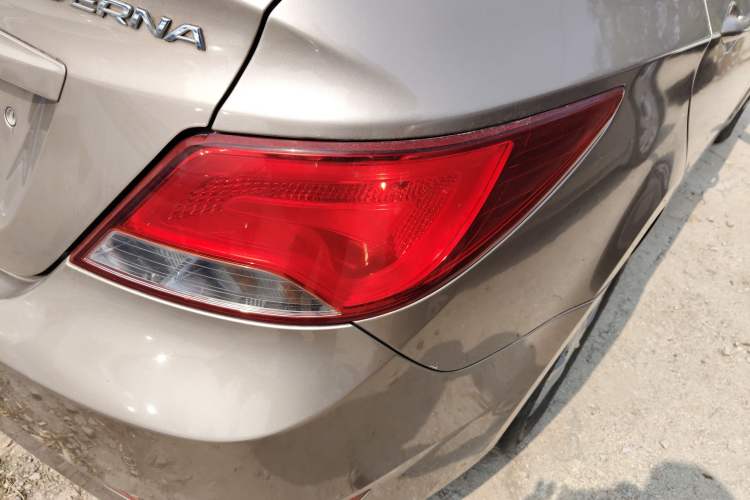 Used Hyundai Verna (older generation) 2014 1.4L Automatic Smart GLS Exterior 3