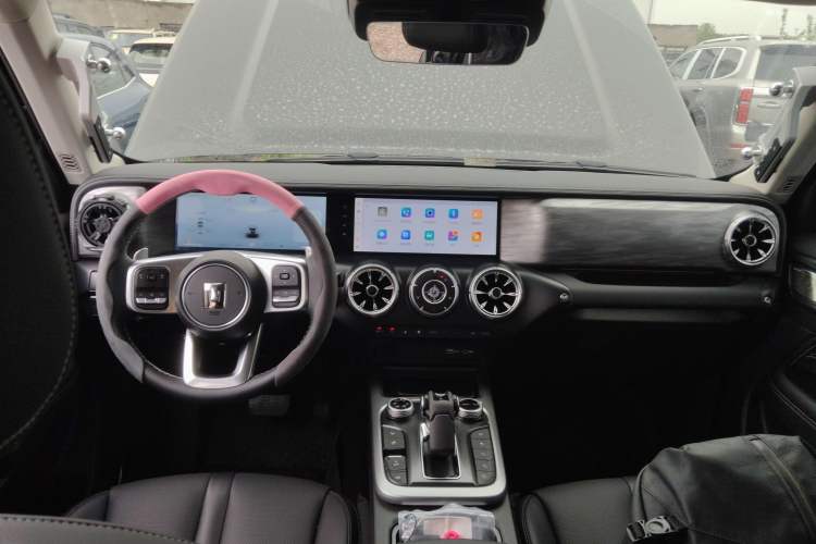 Used Tank 300 2024 2.0T Crosser Center Console