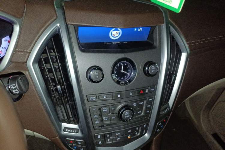 Used Cadillac SRX 2011 3.0L Flagship Edition Audio And AC Panel