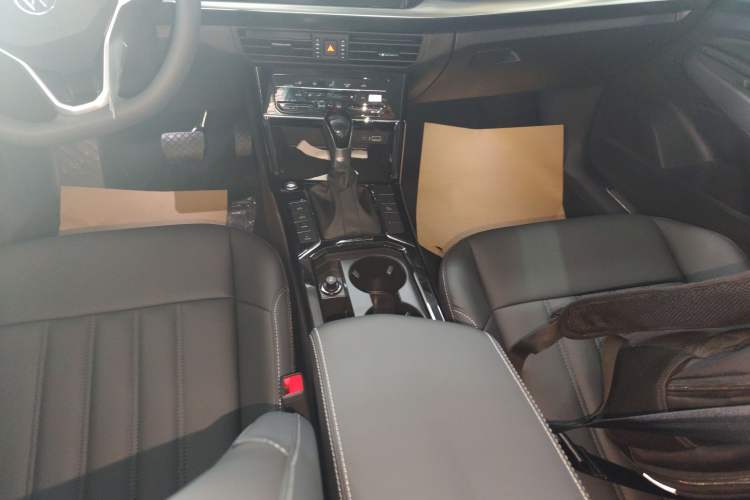 Used Volkswagen Passat New Energy 2025 430 PHEV Hybrid Business Edition Gear Lever