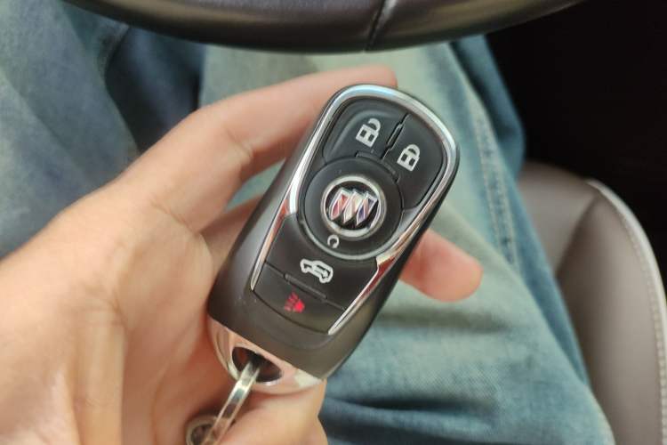 Used Buick GL8 2022 Land Business Class 652T Luxury Model