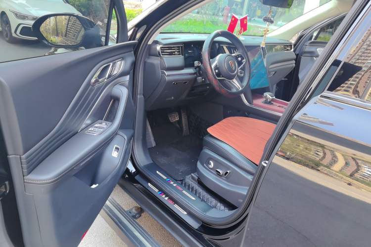 Used Hongqi HS7 PHEV 2024 2.0T PHEV Two-Wheel Drive Flagship Edition 6 Seats