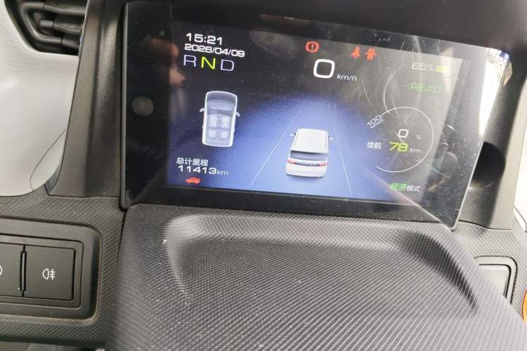 Used Wuling Hongguang MINIEV 2022 Easy Version Lithium Iron Phosphate Odometer Close Up