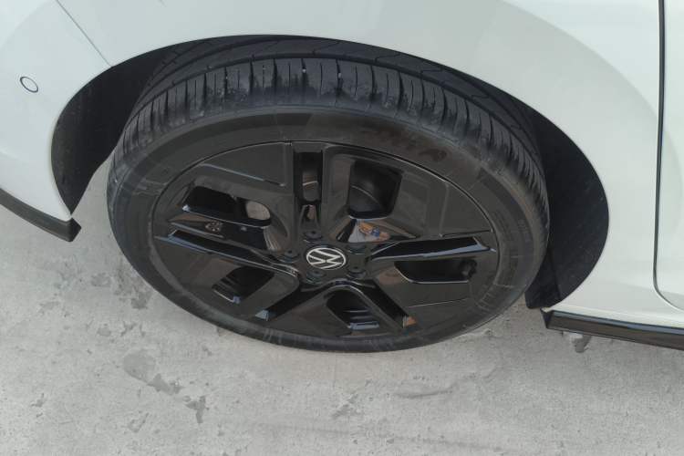 Used Volkswagen Golf 2025 300TSI R-Line
