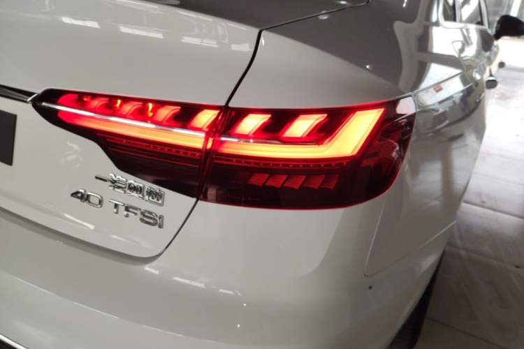 Used Audi A4L 2020 40 TFSI Fashion Dynamic Model Right Rear Taillight