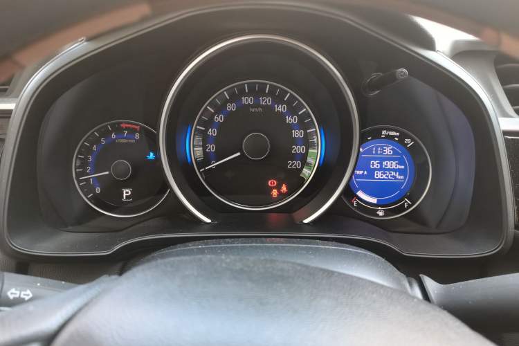 Used Honda Fit 2014 1.5L SE CVT Fashion Model
