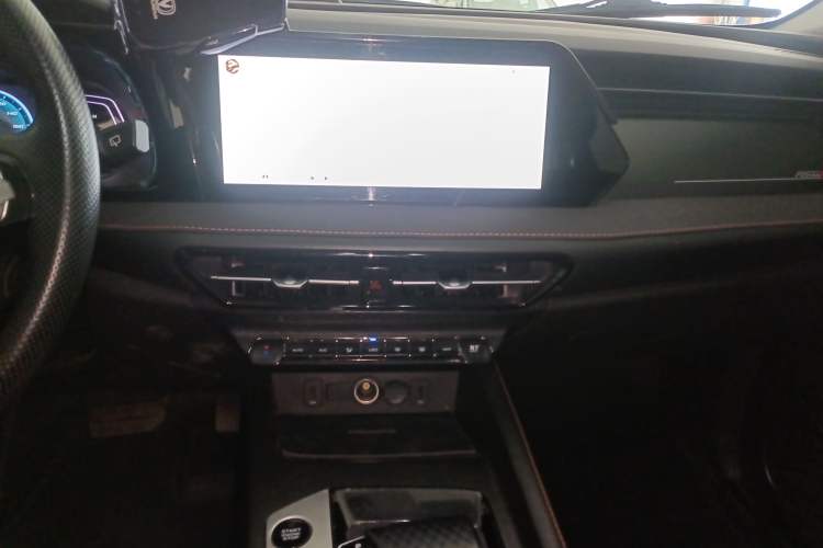 Used Oshan X7 PLUS 2022 1.5T Blue Whale Edition Automatic ZhiZun Model