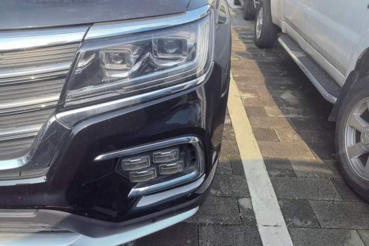 Used Roewe RX8 2018 30T Smart Connectivity Four-Wheel Drive Flagship Edition Left Front Headlight