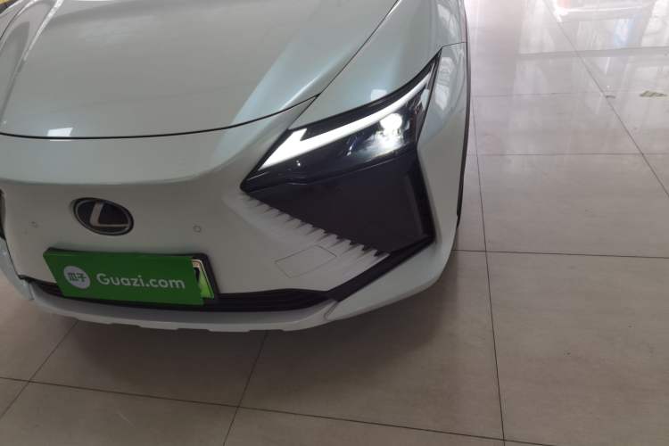 Used Lexus RZ 2023 450e All-Wheel Drive Luxury Edition Left Front Headlight