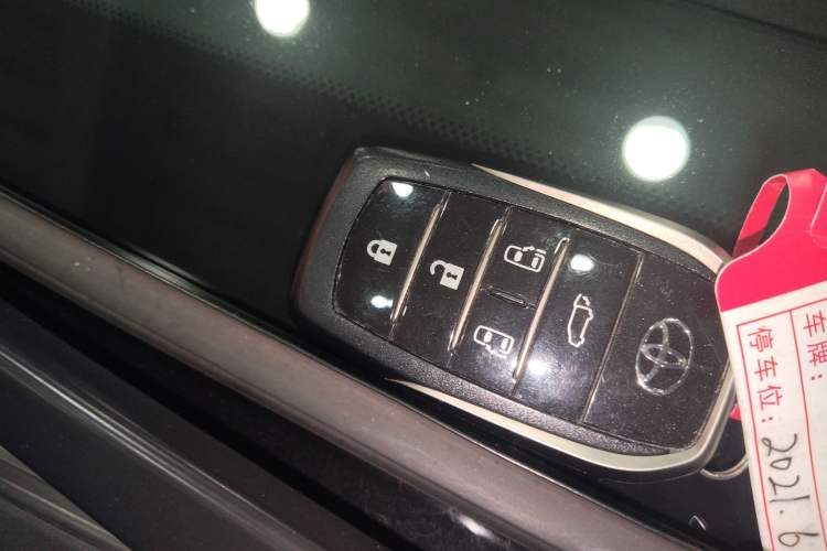 Used Toyota Vellfire 2020 Dual-Engine 2.5L HV Prestige Edition
