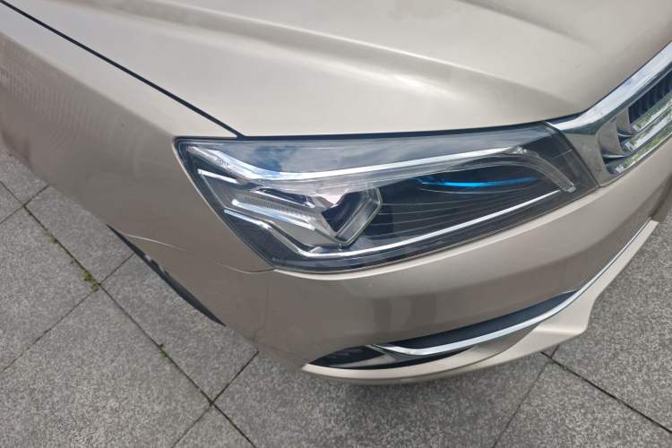 Used Geely Auto Emgrand 2020 1.5L CVT Upward Version Right Front Headlight