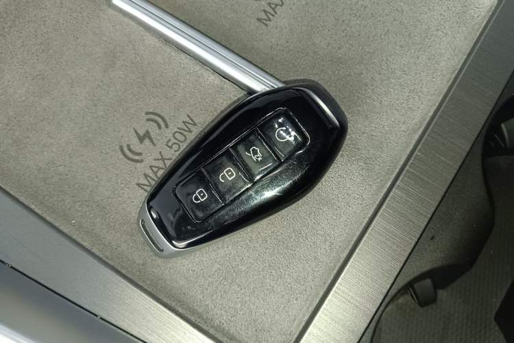 Used Denza N9 2025 Prestige Version
