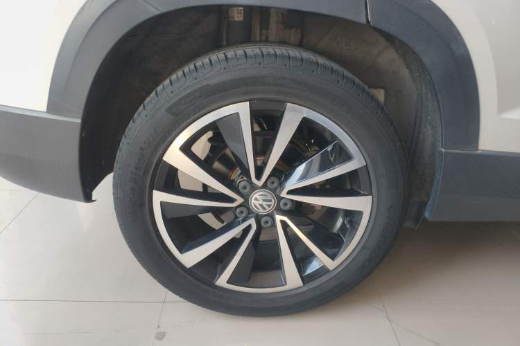 Used Volkswagen Tharu 2020 280TSI Two-Wheel Drive Luxury Edition China VI Standard
