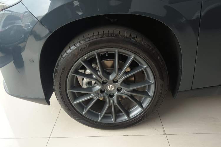 Used Leapmotor C10 2026 210 LiDAR Version Left Front Wheel Hub