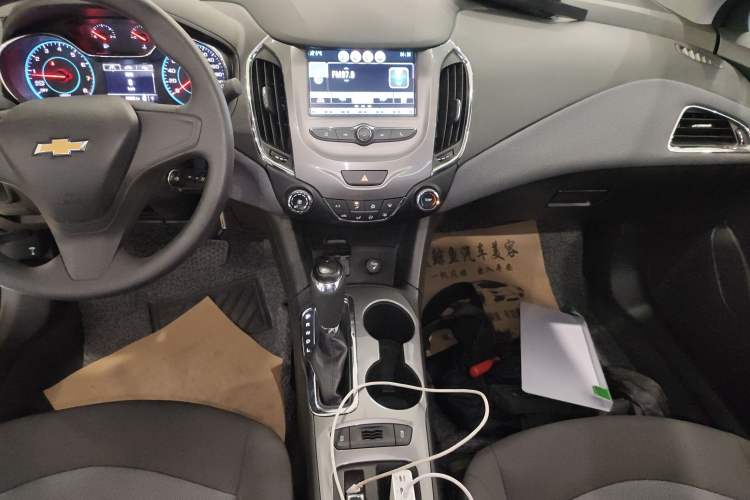 Used Chevrolet Cruze 2018 320 Automatic Pioneer Sunroof Edition