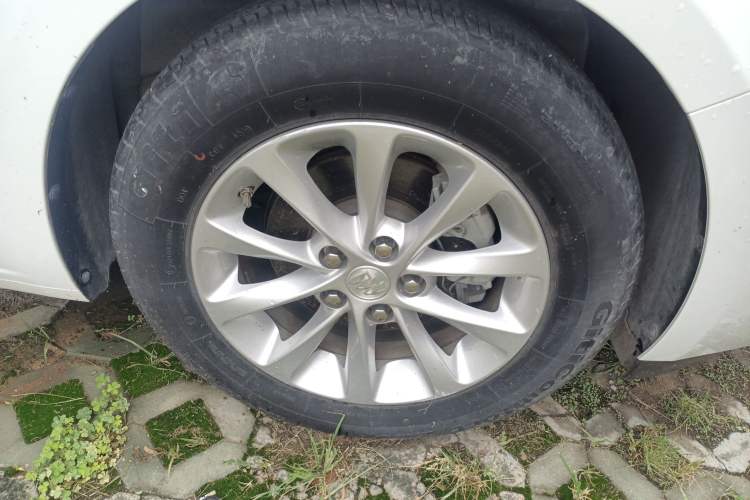 Used Buick GT 2019 15T Dual-Clutch Advanced Version China VI Standard
