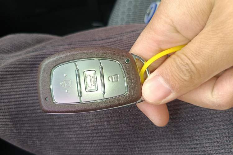 Used Hyundai Elantra (6th Generation / Lingdong) 2016 1.6L Automatic ZhiXuan – Elite Version