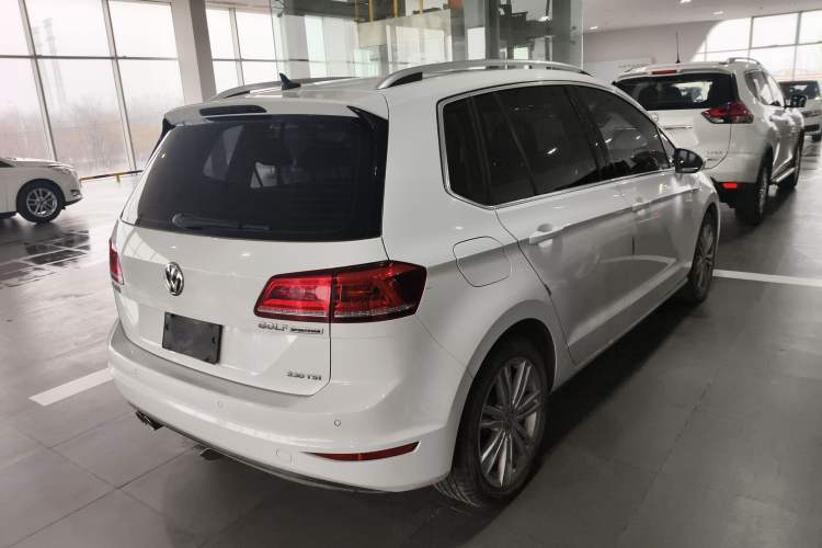 Used Volkswagen Golf Sportsvan 2016 230TSI Automatic Luxury Version