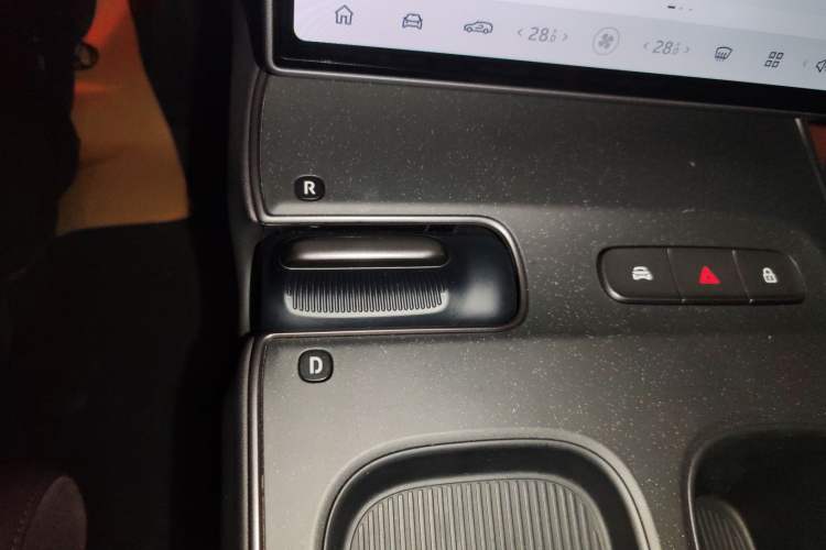 Used Nio ET5T 2023 100kWh Touring Gear Lever