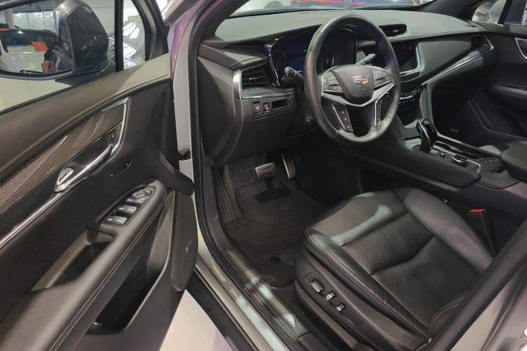 Used Cadillac XT5 2022 2.0T Four-Wheel Drive Luxury Version (Hummingbird Edition) Driver Seat