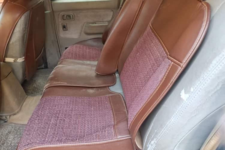 Used Dongfeng Ruichi 2010 2.4L Gasoline Two-Wheel Drive Standard Version ZG24
