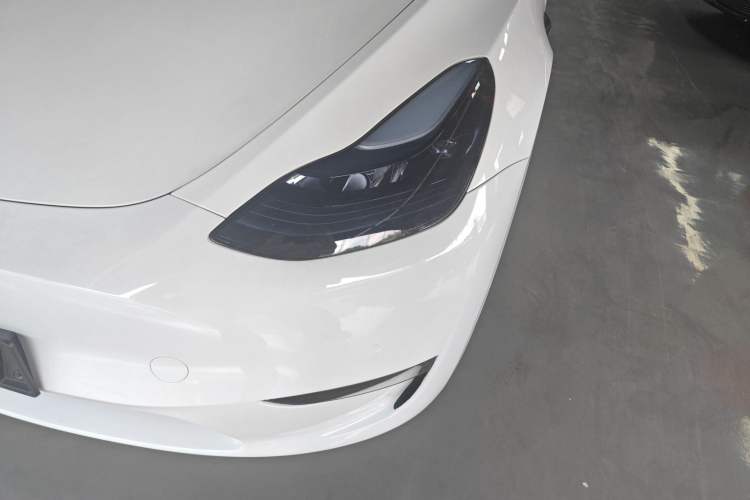 Used Tesla Model Y 2022 Long-Range All-Wheel-Drive Version Left Front Headlight