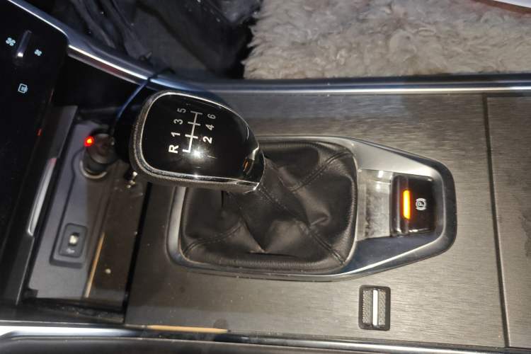 Used CHANGAN CS75 2022 Blue Whale Edition 1.5T Manual Elite Model