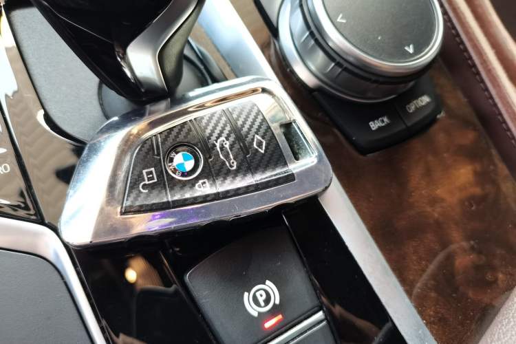 Used BMW 5 Series 2020 525Li Luxury Package
