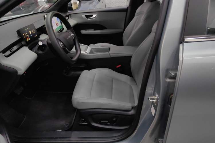 Used Roewe D6 2025 520km Smart Enjoyment Version
