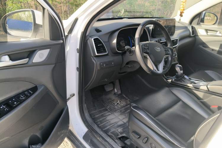 Used Hyundai Tucson 2020 280TGDi Two-Wheel-Drive GLS Fashion Edition China VI Standard