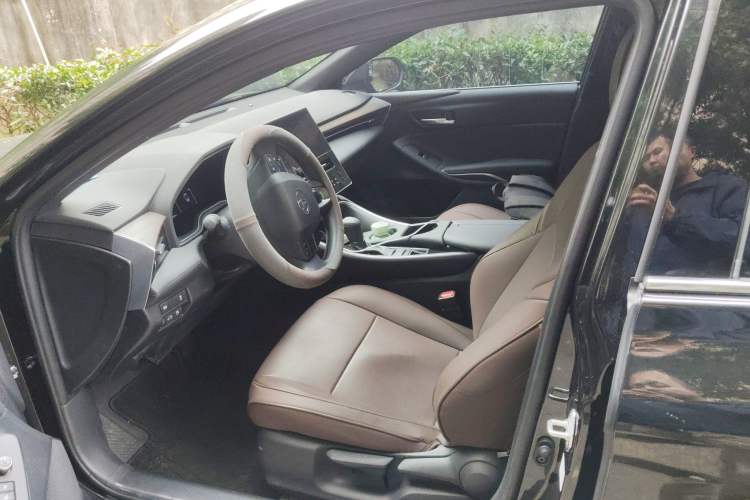 Used Toyota Avalon 2024 2.0L Ambition Edition Left Front Seat