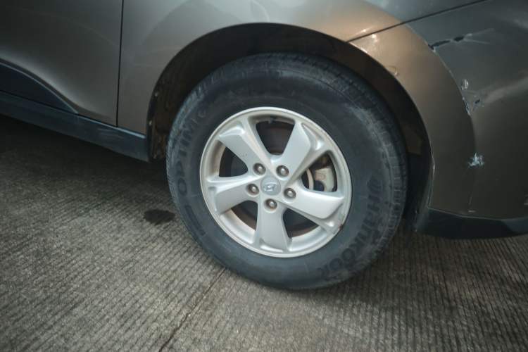 Used Hyundai ix35 2012 2.0L Manual Two-Wheel Drive New Edition GL
