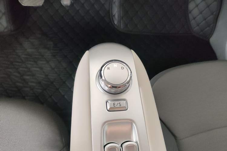 Used CHANGAN NEVO Lumin 2025 205 km Xiangqin Version