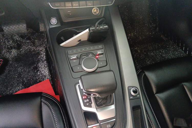 Used Audi A4L 2019 40 TFSI Ambition Version China V