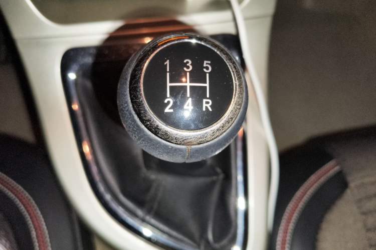 Used Brilliance H330 2013 1.5L Manual Luxury Model
