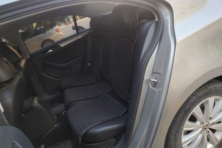 Used Volkswagen Sagitar 2014 1.6L Automatic Comfort Model Left Rear Seat