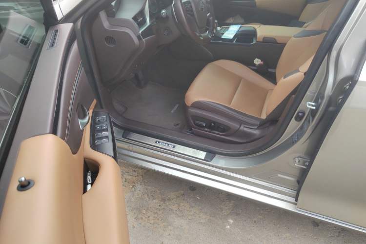 Used Lexus ES 2020 200 Excellence Edition Driver Seat