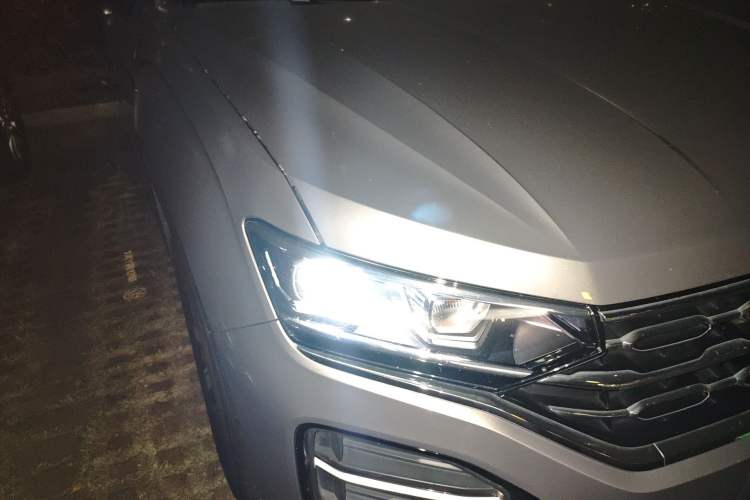 Used Volkswagen Tayron 2020 330TSI Two-Wheel Drive Luxury Smart Connectivity Version Right Front Headlight