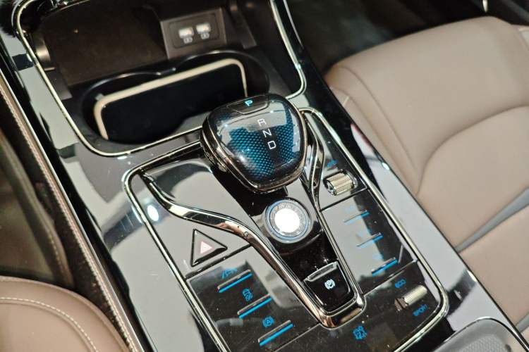 Used BYD Han 2020 EV Long-Range Luxury Model Gear Lever