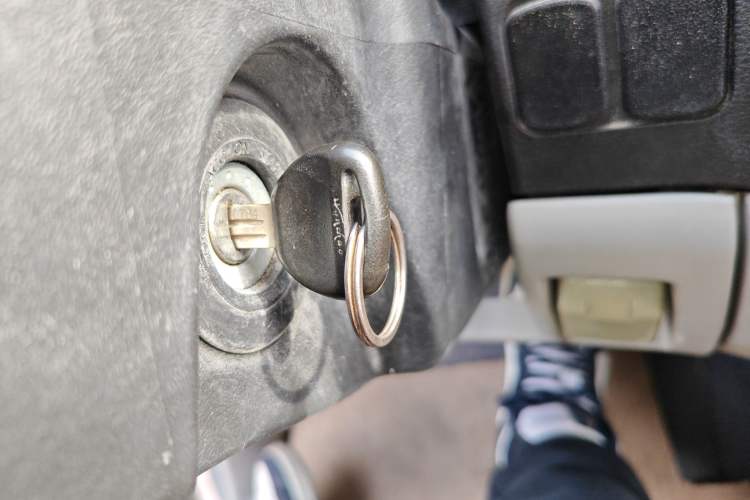 Used FORTHING Lingzhi 2016 M3L 1.6L 7-Seater Comfort Model
