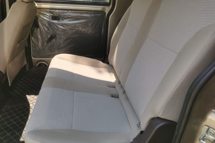 Used Wuling Hongguang V 2022 1.5L Jingqu Edition Electric-Assist LAR