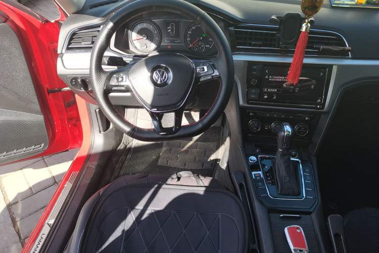 Used Volkswagen Lamando 2019 280TSI DSG Comfort Edition China VI standard