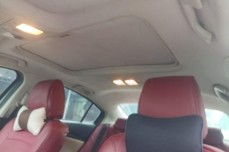 Used Mazda Atenza 2015 2.0L Blue Sky Luxury Edition
