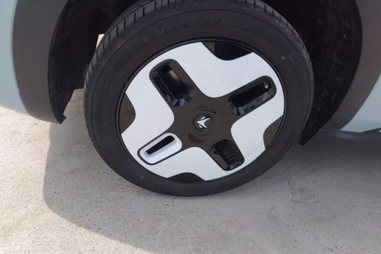 Used ARCFOX Kaola S 2024 AIR Right Rear Wheel Hub