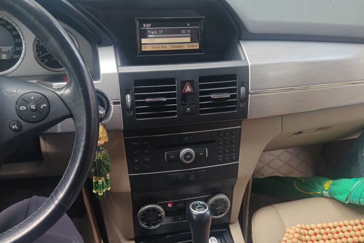 Used Mercedes-Benz GLK-Class 2011 GLK 300 4MATIC Dynamic Model Audio And AC Panel