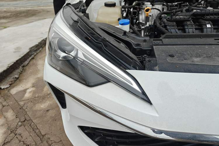 Used Roewe i5 2023 1.5L Manual Comfort Edition
