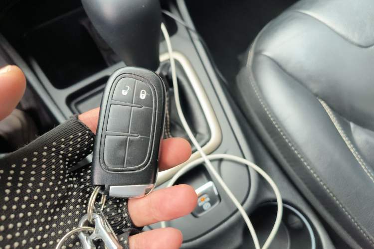 Used Jeep Cherokee 2017 2.0L Superior Edition